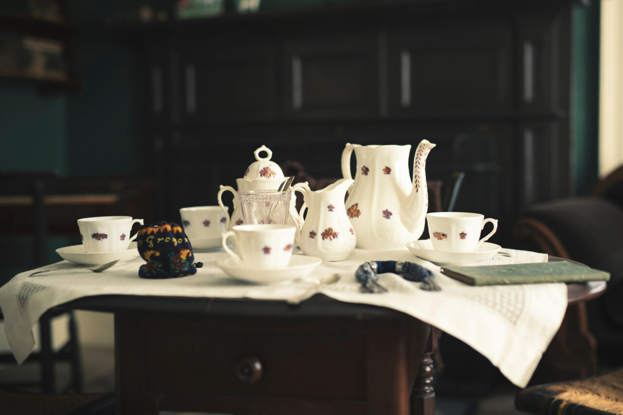 image of tea set on a table