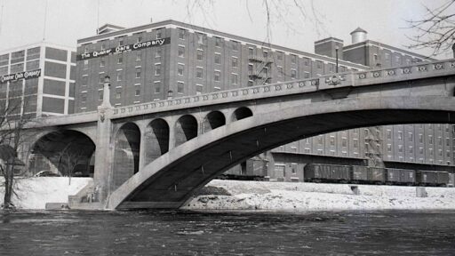 old image of quaker factory